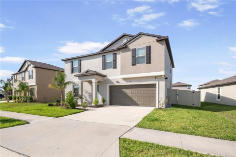 House in Wesley Chapel, Florida 4 bedrooms, 239.87 sq.m. № 1881152 - photo 2