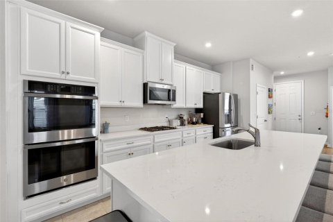 Casa en venta en Apopka, Florida, 3 dormitorios, 198.16 m2 № 2144799 - foto 7