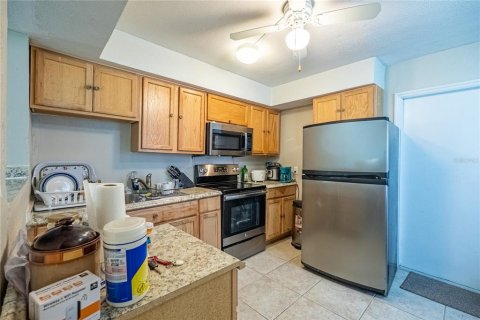 Casa en venta en Tampa, Florida, 2 dormitorios, 100.33 m2 № 2408541 - foto 14