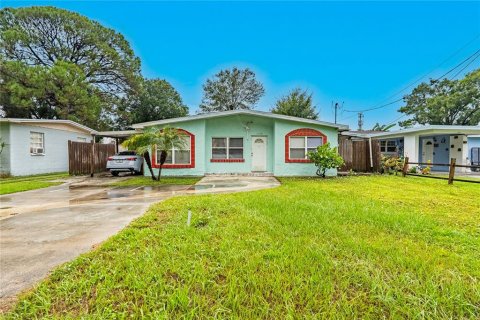 Casa en venta en Tampa, Florida, 2 dormitorios, 100.33 m2 № 2408541 - foto 2