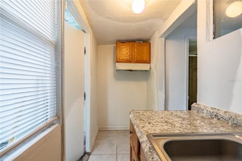 Casa en venta en Tampa, Florida, 2 dormitorios, 100.33 m2 № 2408541 - foto 29