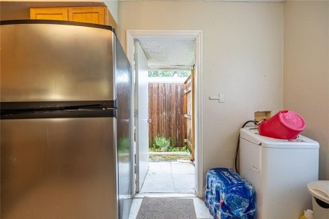 Casa en venta en Tampa, Florida, 2 dormitorios, 100.33 m2 № 2408541 - foto 16