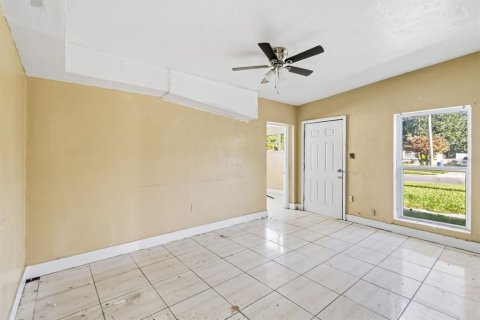 Casa en venta en Orlando, Florida, 3 dormitorios, 82.5 m2 № 2377981 - foto 8