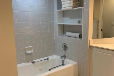 Casa en alquiler en Bradenton, Florida, 3 dormitorios, 133.69 m2 № 1651515 - foto 19