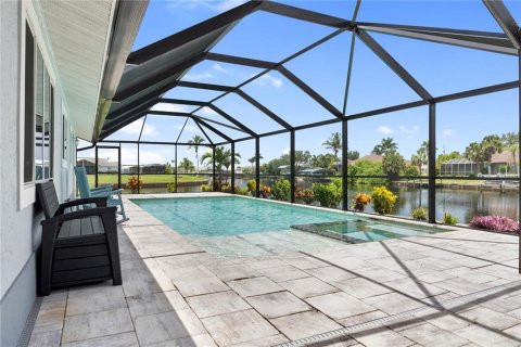Casa en venta en Port Charlotte, Florida, 3 dormitorios, 140.84 m2 № 1825276 - foto 28