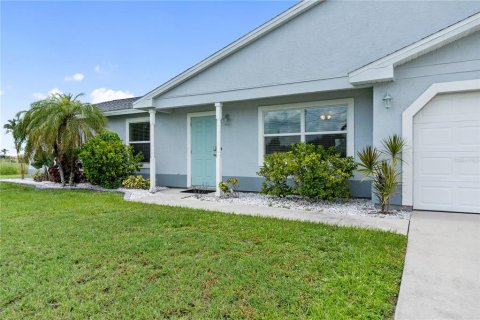 Casa en venta en Port Charlotte, Florida, 3 dormitorios, 140.84 m2 № 1825276 - foto 10