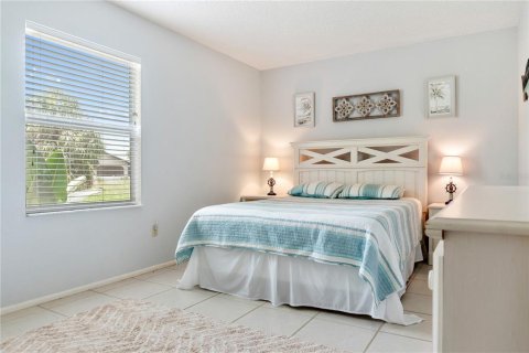 Casa en venta en Port Charlotte, Florida, 3 dormitorios, 140.84 m2 № 1825276 - foto 25