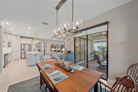 Villa ou maison à vendre à North Port, Floride: 2 chambres, 180.88 m2 № 1902981 - photo 7