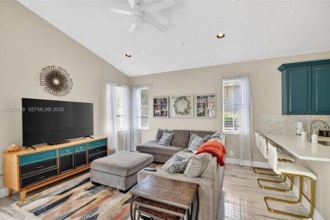 House in Lake Worth, Florida 4 bedrooms, 197.42 sq.m. № 2068843 - photo 23