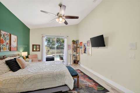House in Lake Worth, Florida 4 bedrooms, 197.42 sq.m. № 2068843 - photo 27