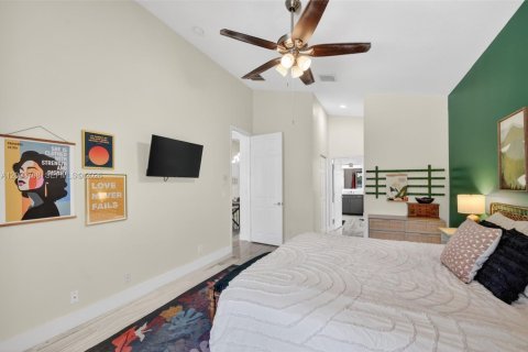 House in Lake Worth, Florida 4 bedrooms, 197.42 sq.m. № 2068843 - photo 28