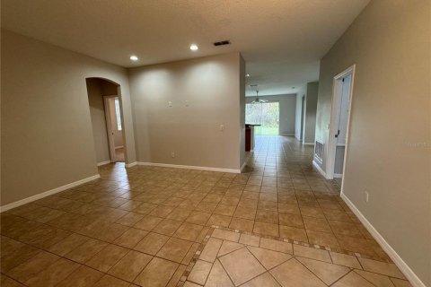 Villa ou maison à louer à Orlando, Floride: 4 chambres, 179.86 m2 № 2149355 - photo 3