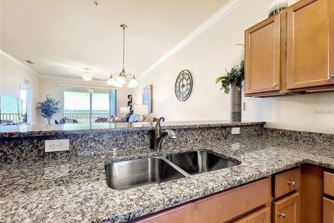Condo in Bradenton, Florida, 2 bedrooms  № 2330577 - photo 5
