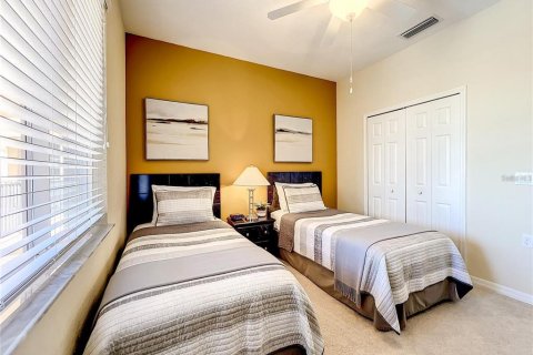 Condo in Bradenton, Florida, 2 bedrooms  № 2330577 - photo 23