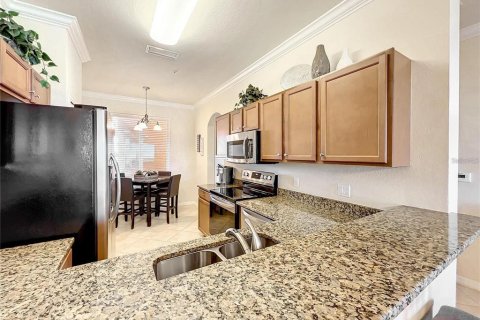 Condo in Bradenton, Florida, 2 bedrooms  № 2330577 - photo 7