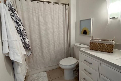 Copropriété à louer à Miami, Floride: 1 chambre, 65.68 m2 № 2046123 - photo 29