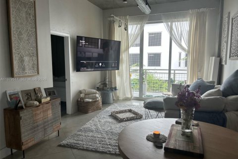 Copropriété à louer à Miami, Floride: 1 chambre, 65.68 m2 № 2046123 - photo 2