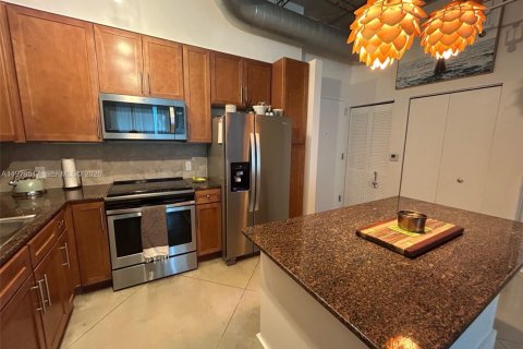 Copropriété à louer à Miami, Floride: 1 chambre, 65.68 m2 № 2046123 - photo 11