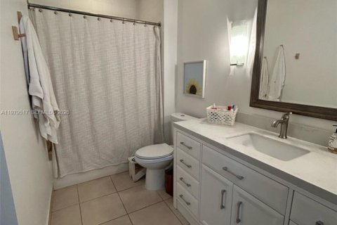Copropriété à louer à Miami, Floride: 1 chambre, 65.68 m2 № 2046123 - photo 27