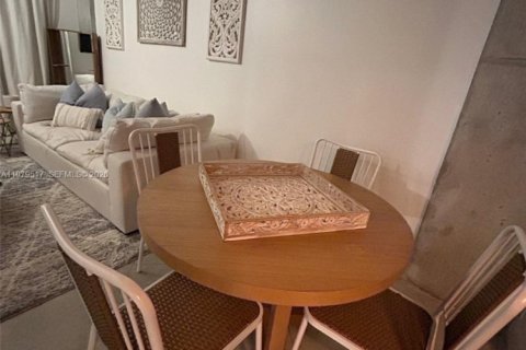 Copropriété à louer à Miami, Floride: 1 chambre, 65.68 m2 № 2046123 - photo 18