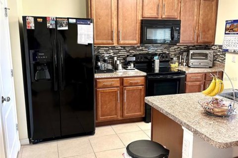 House in Winter Haven, Florida 3 bedrooms, 157 sq.m. № 1776844 - photo 14
