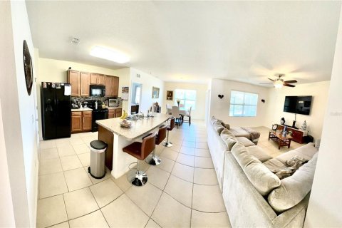 House in Winter Haven, Florida 3 bedrooms, 157 sq.m. № 1776844 - photo 12