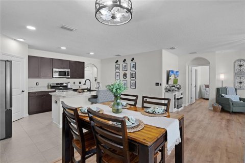 Casa en venta en Wildwood, Florida, 4 dormitorios, 166.39 m2 № 1886916 - foto 15