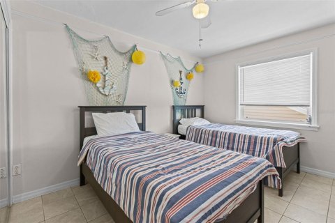 Propiedad comercial en venta en Treasure Island, Florida, 2 dormitorios, 166.39 m2 № 1918042 - foto 21