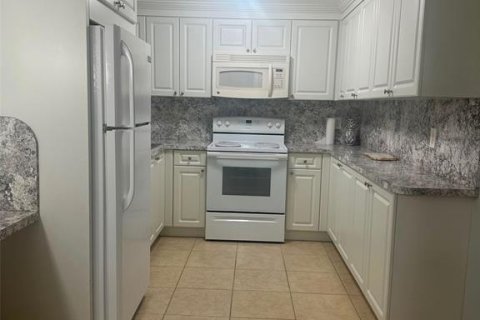 Casa en venta en Sebring, Florida, 2 dormitorios, 80.27 m2 № 2156843 - foto 4