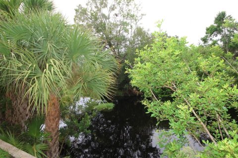 House in Hudson, Florida 3 bedrooms, 141.95 sq.m. № 1902526 - photo 30