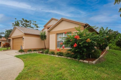 House in Hudson, Florida 3 bedrooms, 141.95 sq.m. № 1902526 - photo 9