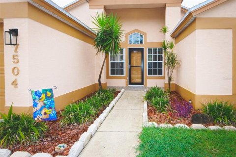 House in Hudson, Florida 3 bedrooms, 141.95 sq.m. № 1902526 - photo 10