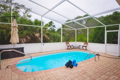 House in Hudson, Florida 3 bedrooms, 141.95 sq.m. № 1902526 - photo 13