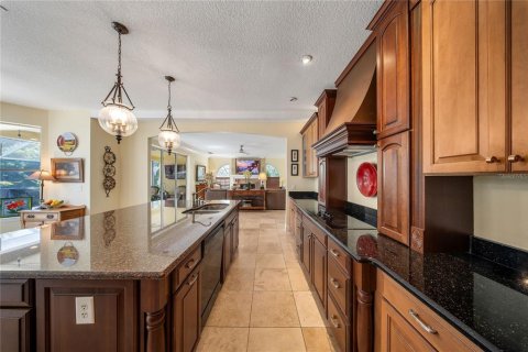 Villa ou maison à vendre à Altamonte Springs, Floride: 5 chambres, 313.82 m2 № 1917048 - photo 17