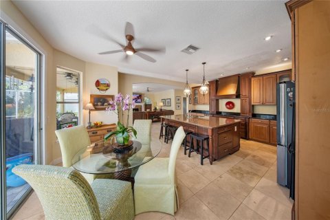 Villa ou maison à vendre à Altamonte Springs, Floride: 5 chambres, 313.82 m2 № 1917048 - photo 18
