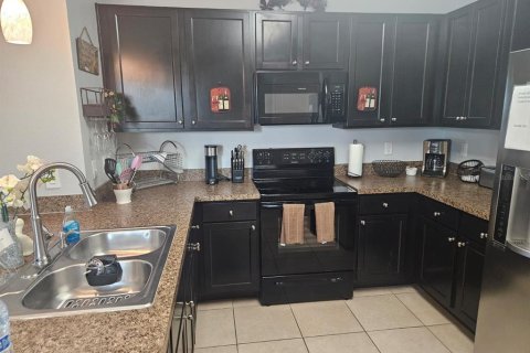 Casa en alquiler en Sun City Center, Florida, 3 dormitorios, 139.73 m2 № 1824155 - foto 5