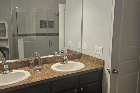 Casa en alquiler en Sun City Center, Florida, 3 dormitorios, 139.73 m2 № 1824155 - foto 8