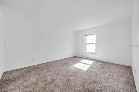Condo in Saint Petersburg, Florida, 2 bedrooms  № 1828618 - photo 10