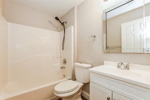 Casa en venta en Deltona, Florida, 3 dormitorios, 163.04 m2 № 2210353 - foto 18