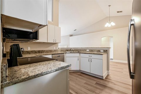 Casa en venta en Deltona, Florida, 3 dormitorios, 163.04 m2 № 2210353 - foto 6