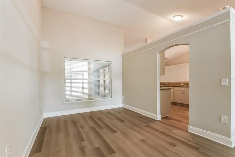 Casa en venta en Deltona, Florida, 3 dormitorios, 163.04 m2 № 2210353 - foto 3