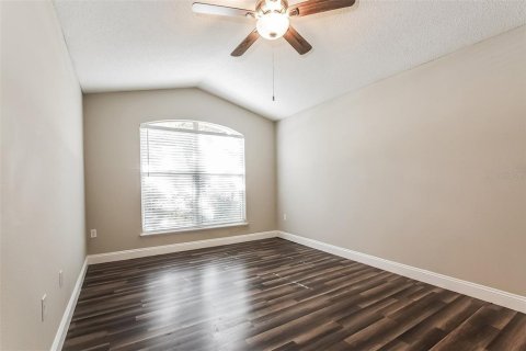 Casa en venta en Deltona, Florida, 3 dormitorios, 163.04 m2 № 2210353 - foto 10