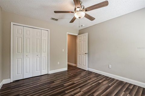 Casa en venta en Deltona, Florida, 3 dormitorios, 163.04 m2 № 2210353 - foto 17