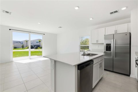 Townhouse in Bradenton, Florida 3 bedrooms, 130.53 sq.m. № 2226241 - photo 6
