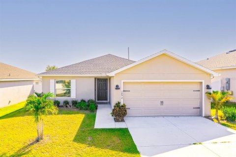 Casa en alquiler en Haines City, Florida, 4 dormitorios, 143.72 m2 № 1906503 - foto 1
