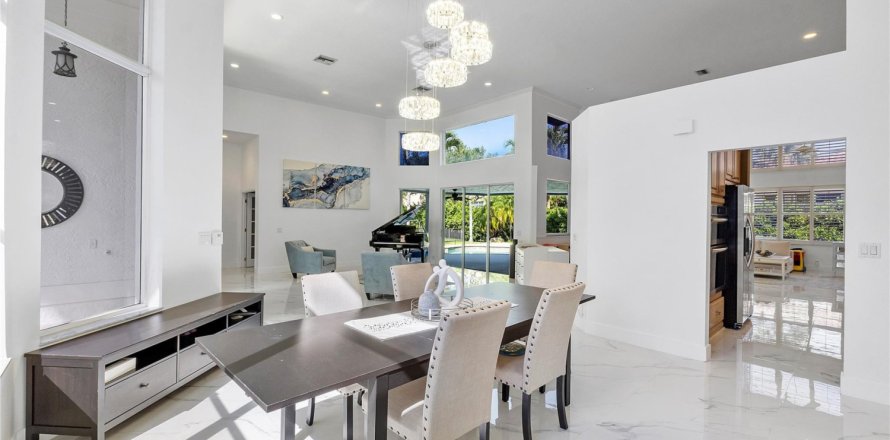 Villa ou maison à Weston, Floride 5 chambres, 368.91 m2 № 1217458