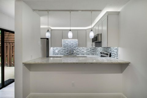 Touwnhouse à vendre à Jupiter, Floride: 2 chambres, 136.57 m2 № 2401856 - photo 14