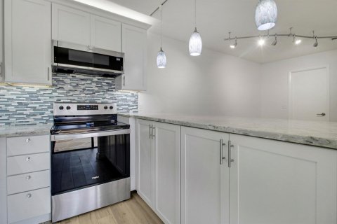 Touwnhouse à vendre à Jupiter, Floride: 2 chambres, 136.57 m2 № 2401856 - photo 16