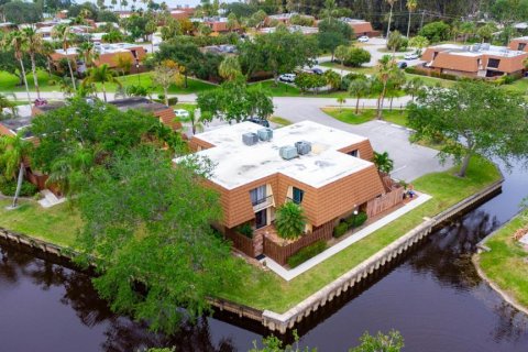 Touwnhouse à vendre à Jupiter, Floride: 2 chambres, 136.57 m2 № 2401856 - photo 7