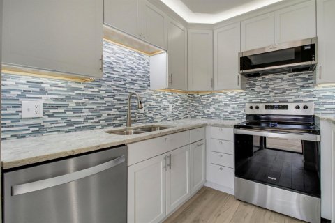 Touwnhouse à vendre à Jupiter, Floride: 2 chambres, 136.57 m2 № 2401856 - photo 15